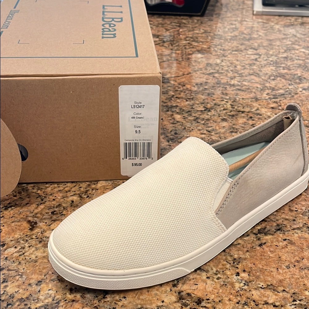 NWT sz 9.5 Ladies L.L. Bean Campside Slip-On Sneakers Cream/gray